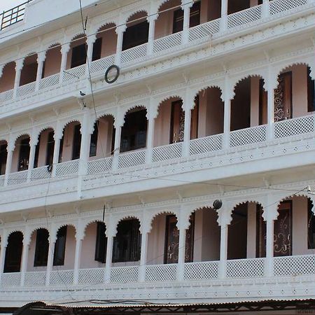 Choudhary Guest House Udaipur Exterior photo